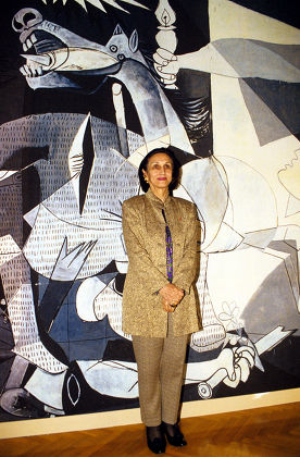 FRANCOISE GILOT, WIDOW OF PABLO PICASSO, IN ATHENS, GREECE - NOV 1999