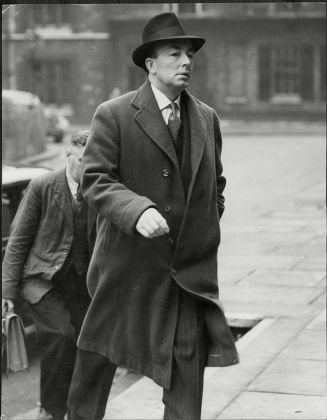 Politician Sir Hartley Shawcross Arriving Tribunal Editorial Stock ...