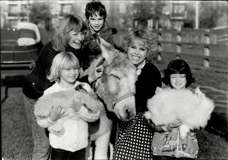 Sue Cook And Joanna Lumley At The Vauxhall City Farm To Launch The Bbc's Fifth Children In Need With Lumley Is Seven Year Old Samantha Davis.