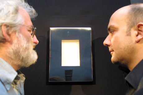 UNVEILING OF GENOMIC PORTRAIT AT THE NATIONAL PORTRAIT GALLERY, LONDON, BRITAIN - 18 SEP 2001