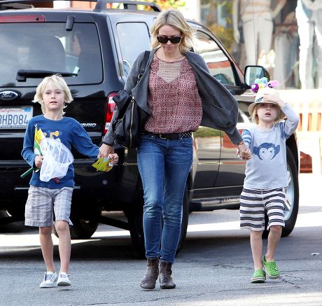 Naomi Watts Sons Alexander Schreiber Samuel Editorial Stock Photo ...