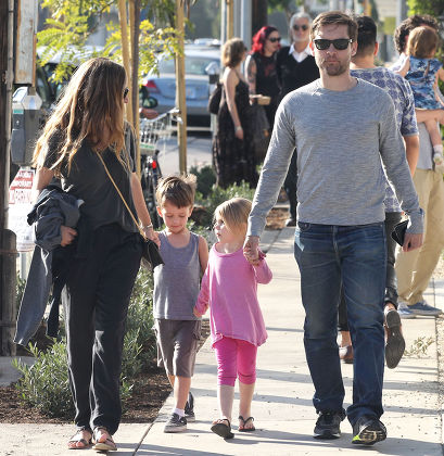 Tobey Maguire out and about with family in West Hollywood, Los Angeles, America - 25 Jan 2014