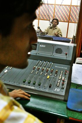 45 Commercial radio station Stock Pictures, Editorial Images and Stock