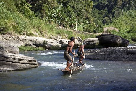 100 Boat moving in water Stock Pictures, Editorial Images and Stock ...