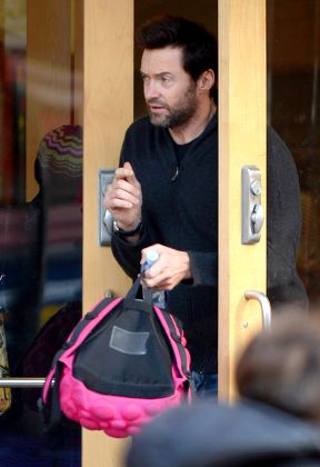 Hugh Jackman His Daughters Pink Rucksack Editorial Stock Photo - Stock ...