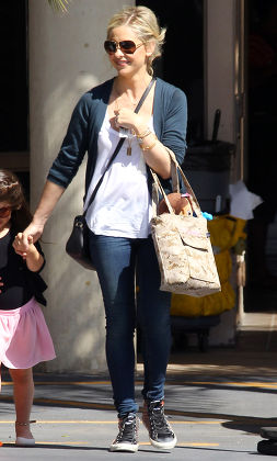Sarah Michelle Gellar out and about, Los Angeles, America - 15 Mar 2014