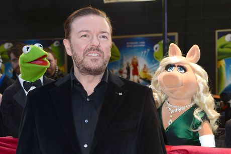 Kermit Frog Ricky Gervais Miss Piggy Editorial Stock Photo - Stock