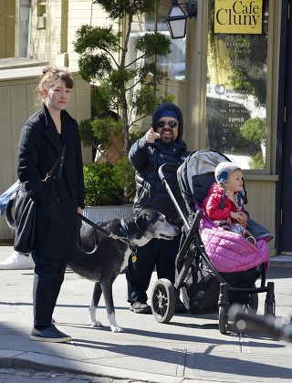 Peter Dinklage and family out and about, New York, America - 03 Apr 2014