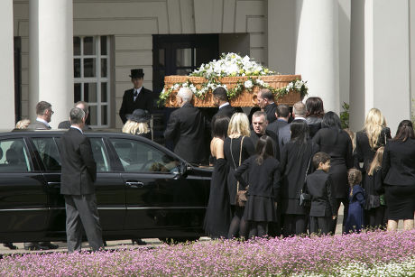 Sue Townsend funeral at De Montfort Hall, Leicester, Britain - 02 May 2014