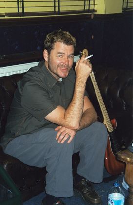 STUART ADAMSON WITH BIG COUNTRY PERFORMING AT SHEPHERDS BUSH EMPIRE, LONDON IN MAY 2000