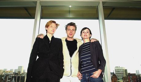 EWAN MCGREGOR LAUNCHING PHASE TWO OF GLASGOW FILM OFFICE AND PROMOTING FILM 'YOUNG ADAM', SCOTLAND, BRITAIN - 12 MAR 2002