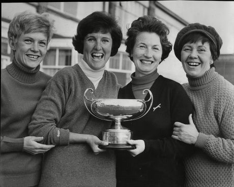 Elizabeth Russell-cave Cynthia Barrett Ruth Ferguson And Gill Cheetham Holding The Winners Cup For The Daily Mail Women's Foursome Golf Tournament At Hillside Southport.