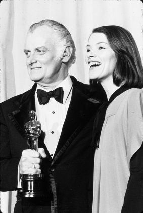 29 1974 Academy Awards Stock Pictures, Editorial Images And Stock ...