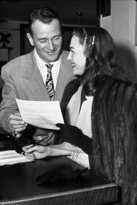 5 Esperanza baur wayne Stock Pictures, Editorial Images and Stock