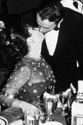 1,000 Elizabeth taylor and richard burton Stock Pictures, Editorial ...