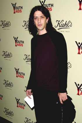 OPENING OF KIEHLS, A BENEFIT FOR YOUTH AIDS, SANTA MONICA, AMERICA - 09 OCT 2002