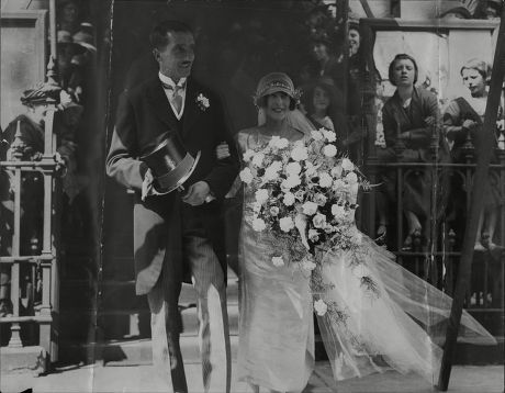 R. Stanley Gledhill And Eleanor Henderson (daughter Of The Home Secretary) Leaving Hinde-street Wesleyan Church After Their Wedding.