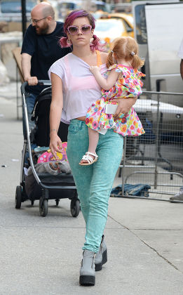 Lily Allen and family out and about, New York, America - 30 Jul 2014