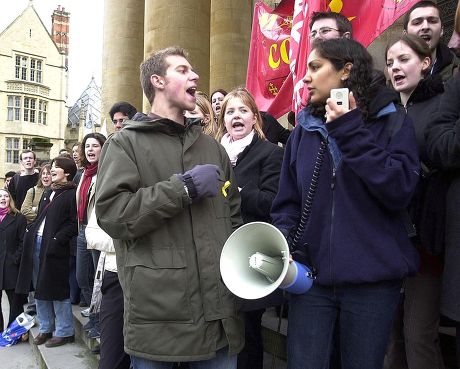 WILLIAM STRAW AT A DEMONSTRATION AGAINST INCREASED STUDENT FEES, OXFORD, BRITAIN - 22 JAN 2003