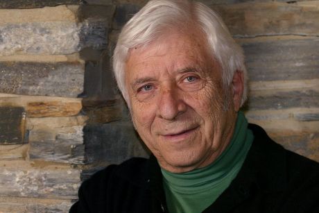 ELMER BERNSTEIN, AMERICAN COMPOSER AND CONDUCTOR