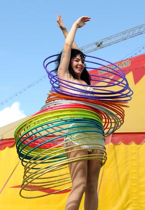 Lisa Sampson Hulahooping Editorial Stock Photo - Stock Image | Shutterstock