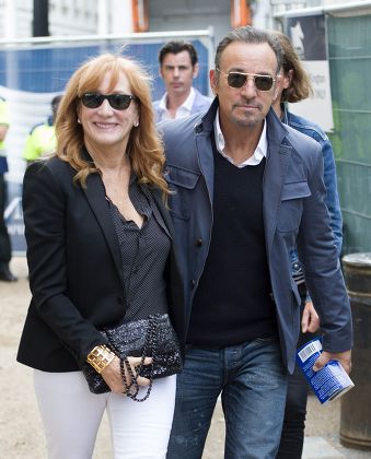 Patti Scialfa Bruce Springsteen Editorial Stock Photo - Stock Image ...