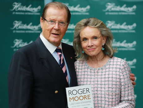Roger Moore 'Last Man Standing: Tales From Tinseltown' book signing, London, Britain - 04 Sep 2014
