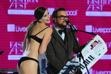 Alex Syntek in concert the Liverpool Fashion Fest Autumn / Winter 2014 l at the Americas Hippodrome, Mexico - 04 Sep 2014