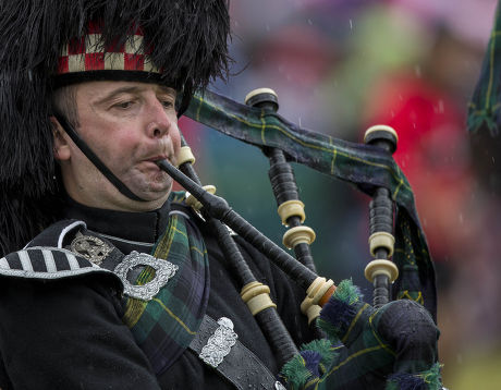 250 Highland bagpipes Stock Pictures, Editorial Images and Stock Photos ...