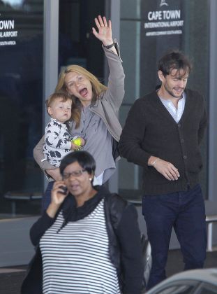 Claire Danes and family at the airport arriving in Cape Town, South Africa - 07 Sep 2014