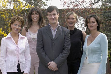 PHOTOCALL FOR TOMMYS PARENT FRIENDLY AWARDS, LONDON, BRITAIN - 26 MAR 2003