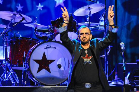 __COUNT__ Ringo Starr and his All Star Band in concert at the Moody ...