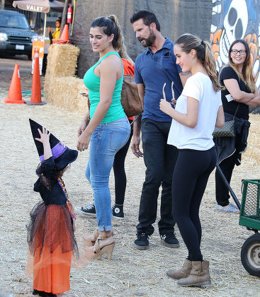Celebrities at Mr Bones Pumpkin Patch, Los Angeles, America - 20 Oct 2014