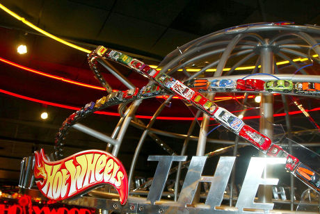 __COUNT__ imágenes de THE PETERSEN AUTOMOTIVE MUSEUM UNVEILS 'THE HOT