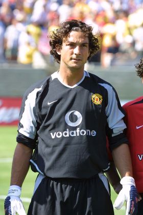 COUNT__ MANCHESTER UNITED VS CLUB AMERICA FOOTBALL MATCH, LOS ANGELES  MEMORIAL COLISEUM, AMERICA - 27 JUL 2003 Stock Pictures, Editorial Images  and Stock Photos | Shutterstock Editorial