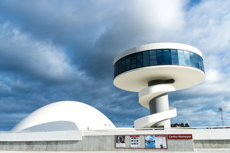 26 International oscar niemeyer cultural center Stock Pictures ...