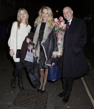 Jerry Hall and family at the Richmond Theatre, London, Britain - 11 Dec 2014