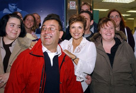 'STARGATE' CAST MEMBERS AT A SIGNING IN SWINDON, WILTSHIRE, BRITAIN - 30 OCT 2003