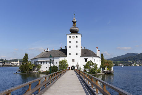 seeschloss-ort-castle-gmunden-lake-traun-editorial-stock-photo-stock