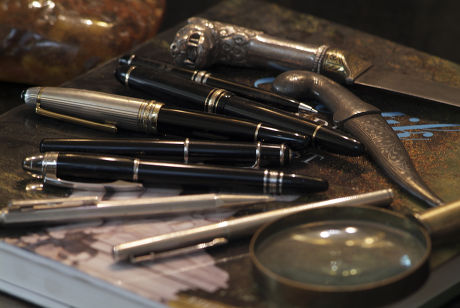 14 Magnifying glass focus Stock Pictures, Editorial Images and Stock