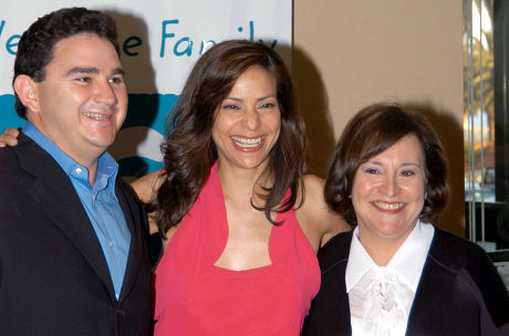 THE 30TH ANNIVERSARY CELEBRATION AND ANNUAL FUNDRAISER FOR THE WESTSIDE FAMILY HEALTH CENTER, LOS ANGELES, AMERICA - 24 APR 2004