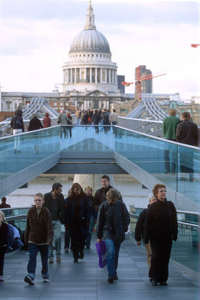 Millennium Bridge Saint Pauls Cathedral London Editorial Stock Photo