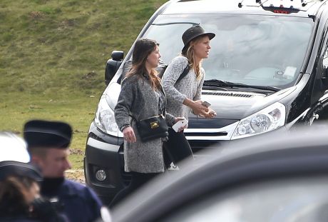 'Dropped' TV series contestants arrive back home at Charles-de-Gaulle airport, Paris, France - 14 Mar 2015