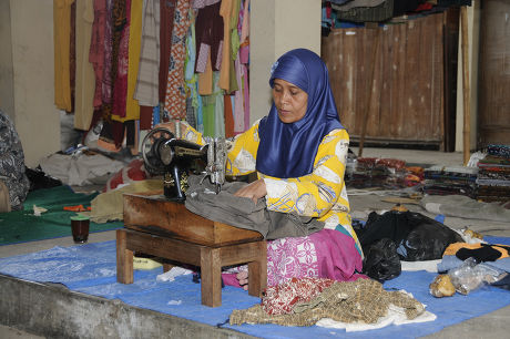6 Hand powered machines Stock Pictures, Editorial Images and Stock ...