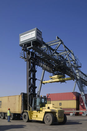 Container Stacker Signage 28 Container stacker Stock Pictures, Editorial Images and Stock Photos ...