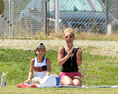 Britney Spears watching her son play football, Canoga Park, Los Angeles, America - 29 Mar 2015