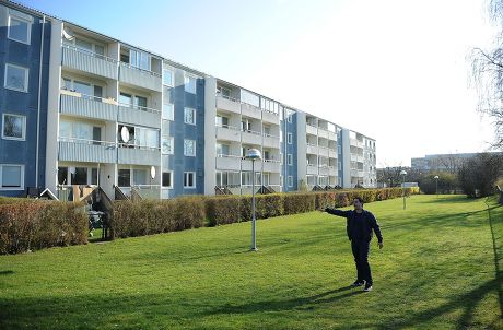 The Z Tour; Tony Flygare Ex Malmo Football Player And Zlatan Ibrahimovic Boyhood Friend Takes Us Around Where They Grew Up On The Estates Of Malmo. Vitemollegatan 300 Yards Away From Rosengard Where Tony Lived And Zlatan Would Hang Out With Him And P