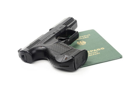 22 Weapon identification Stock Pictures, Editorial Images and Stock ...