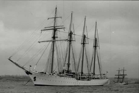 Esmeralda Fourmasted Barquentine Tall Ship Chilean Editorial Stock ...