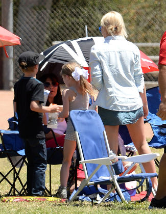 Britney Spears family out and about, Los Angeles, America - 02 May 2015